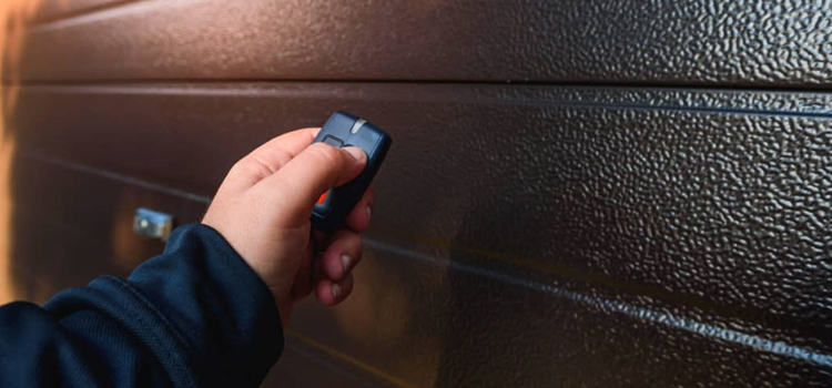 automatic door opener with remote control in Magalia