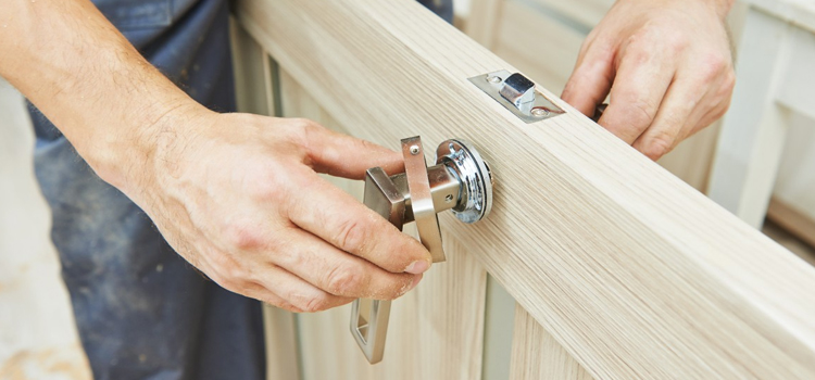 interior door repair Magalia